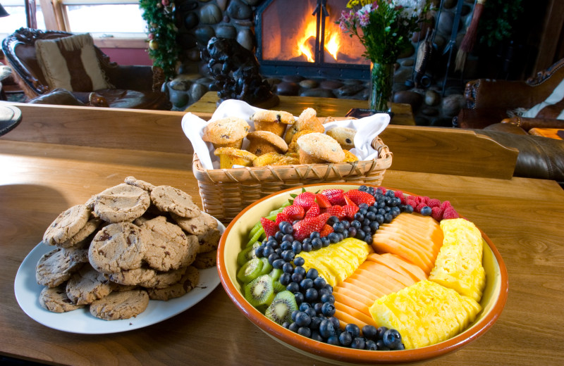 Snacks at Rusty Parrot Lodge.
