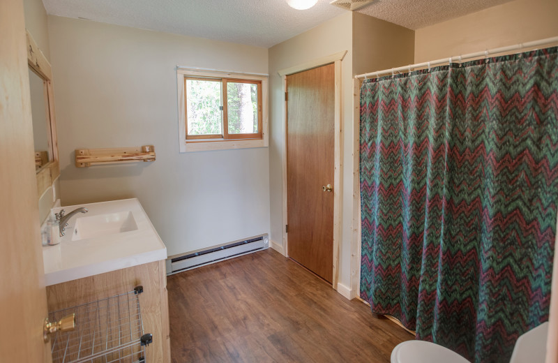 Cabin bathroom at Twin Springs Resort.