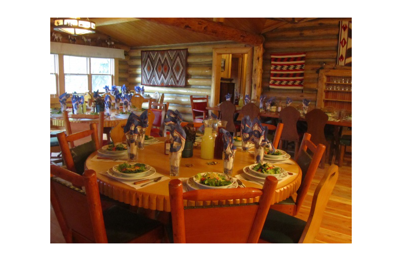 Dining at Rimrock Dude Ranch.