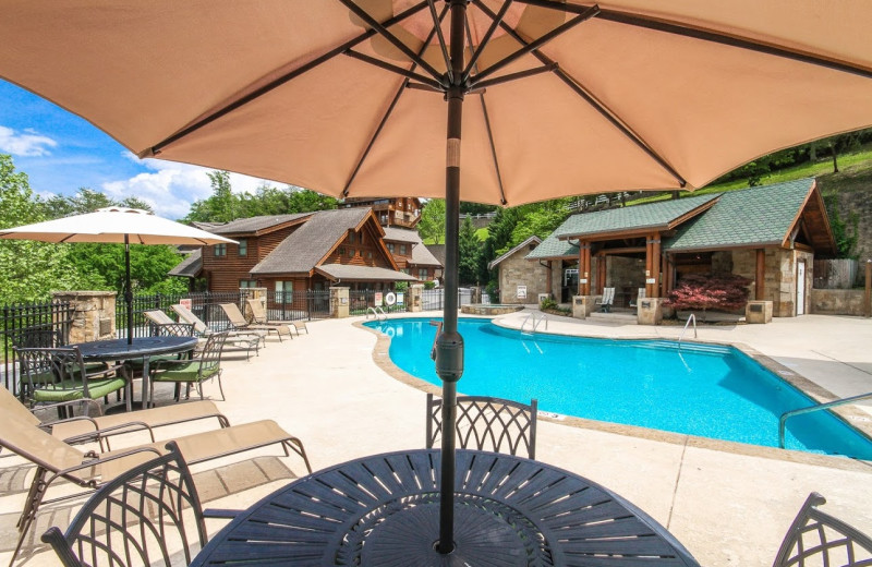 Outdoor pool at Golfview Vacation Rentals.