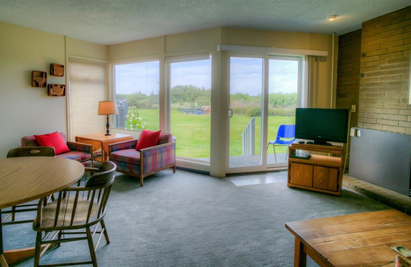 Guest living room at The Grey Gull.