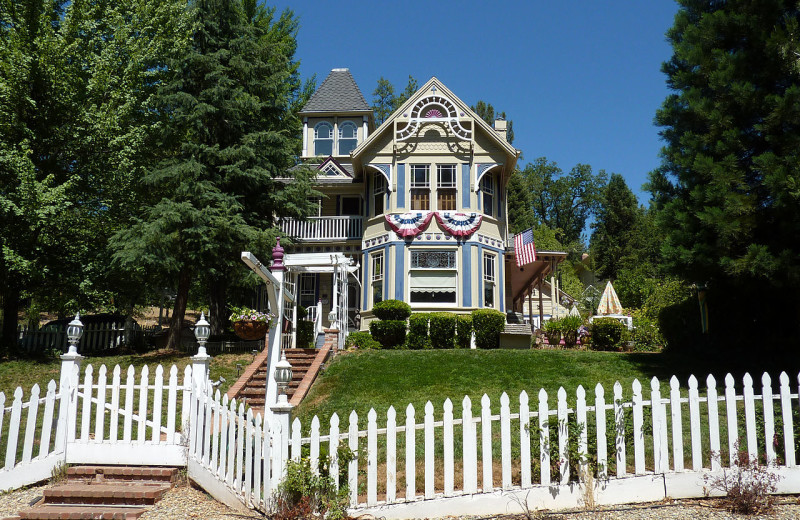 Exterior view of Combellack-Blair House B & B.