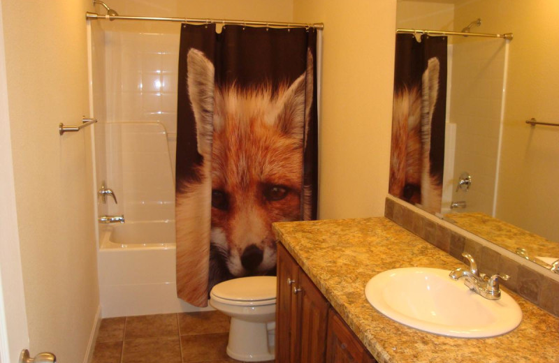 Cabin bathroom at Yellowstone Wildlife Cabins.