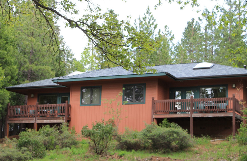 Cabin at Mount Shasta Resort.