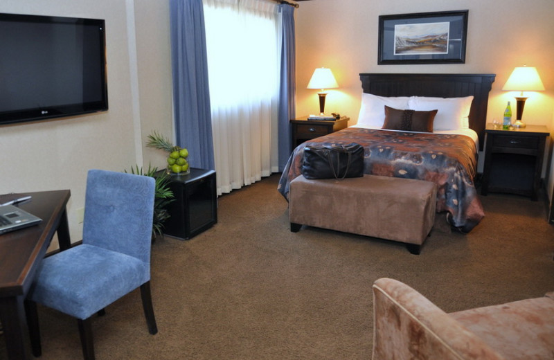 Guest room at The Prestige Mountain Resort & Conference Centre.