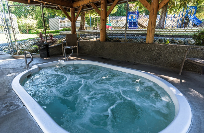 Hot tub at Ocean Trails Resort.