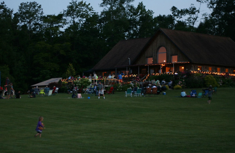 Groups at Buttonwood Grove Winery