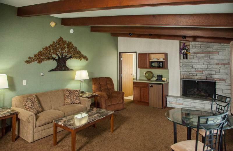 Guest living nroom at Evergreen Resort.