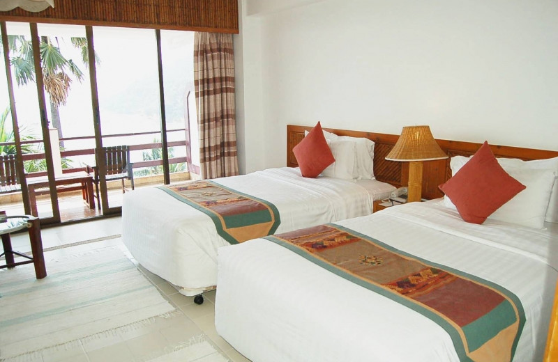 Guest room at Rayong Resort Hotel Beach & Convention Center.