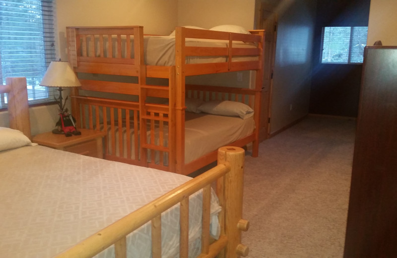 Guest room with Bunk Beds at Tall Pines Getaway