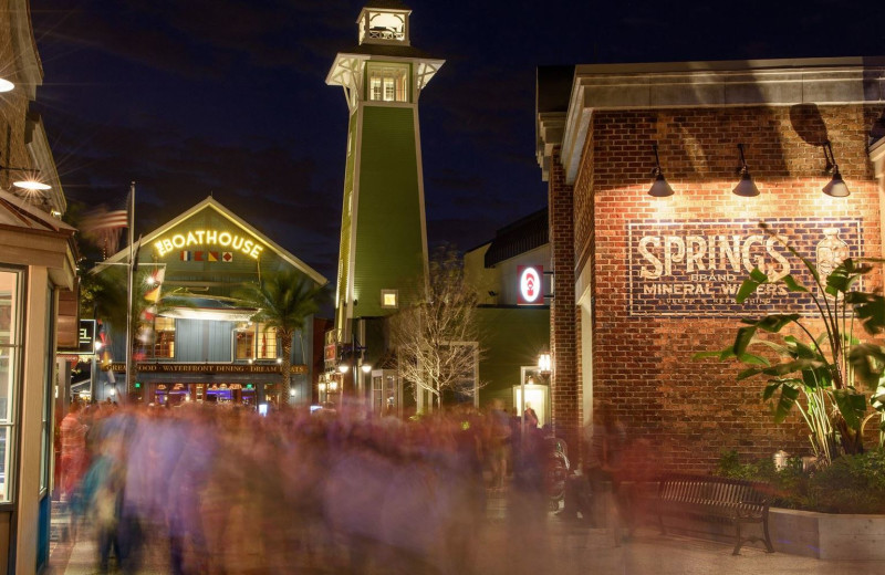 Dining near Holiday Inn Resort Orlando Suites - Waterpark.