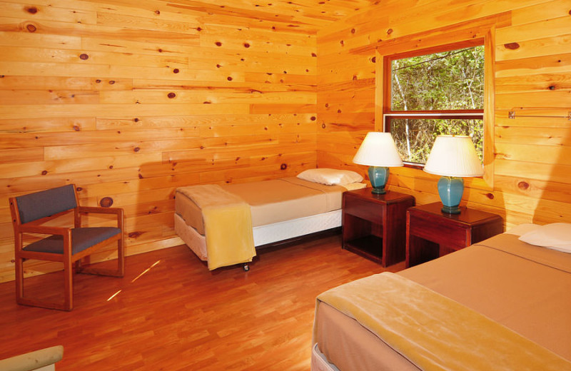 Guest bedroom at Whitefish Bay Camp.