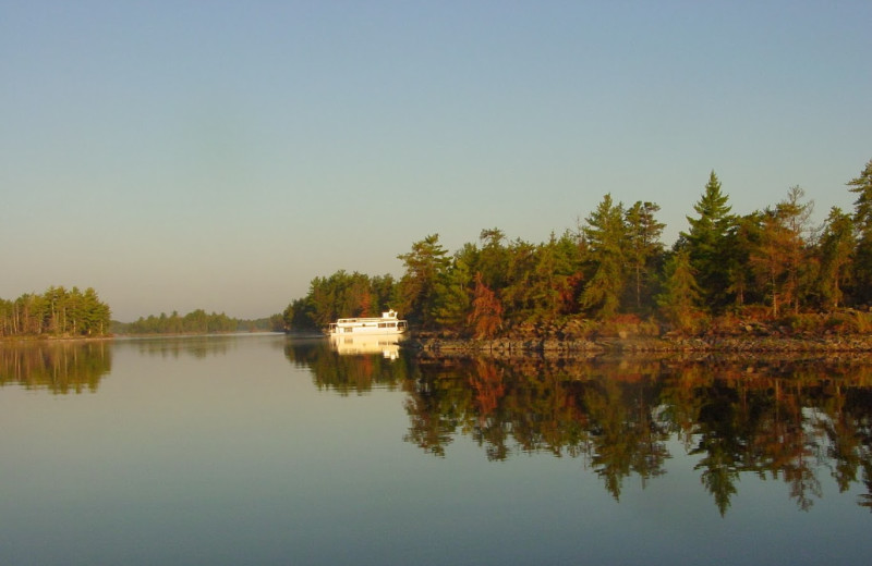 The lake at Rainy Lake Houseboats.