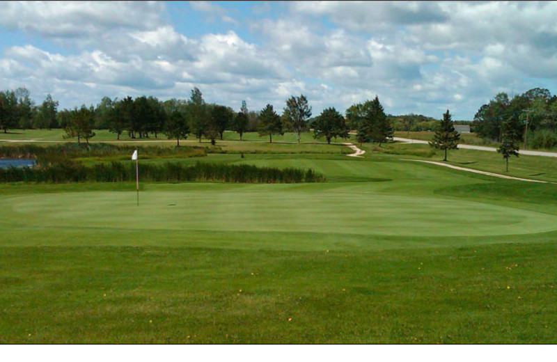 Oak Harbor Golf Course near Cyrus Resort.