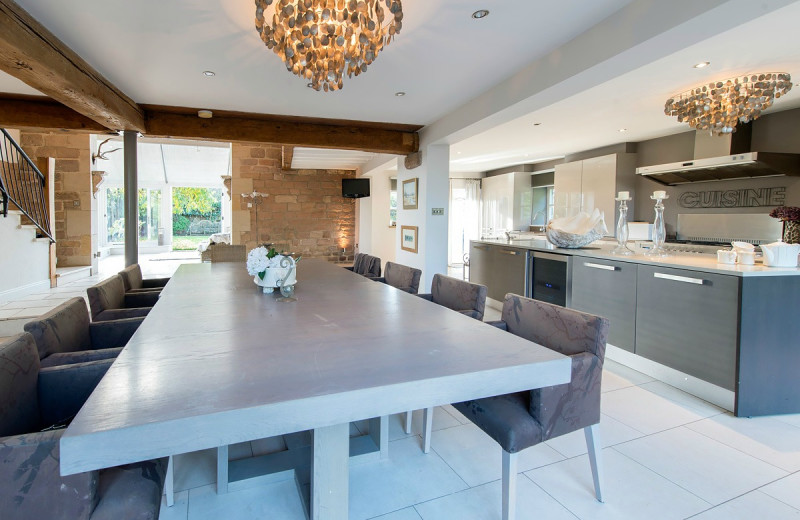 Cottage dining room at Harrogate Holiday Cottages.