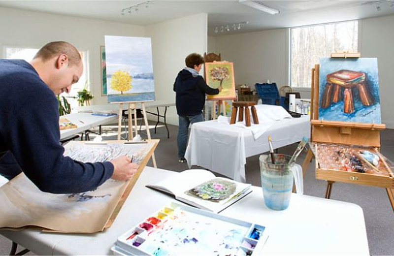 Art workshops at JW Marriott The Rosseau Muskoka Resort & Spa.