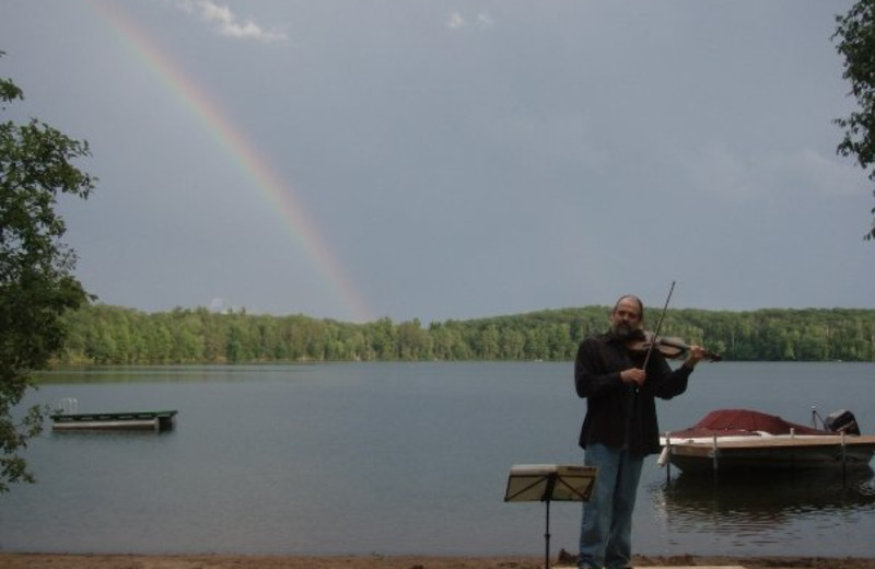 Entertainment at White Birch Village Resort.