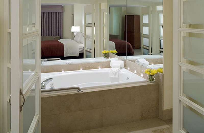 Jacuzzi Suite at Sheraton Metairie