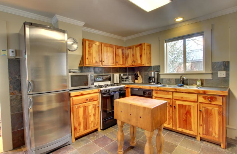 Vacation rental kitchen at Vacasa Rentals Sunriver.