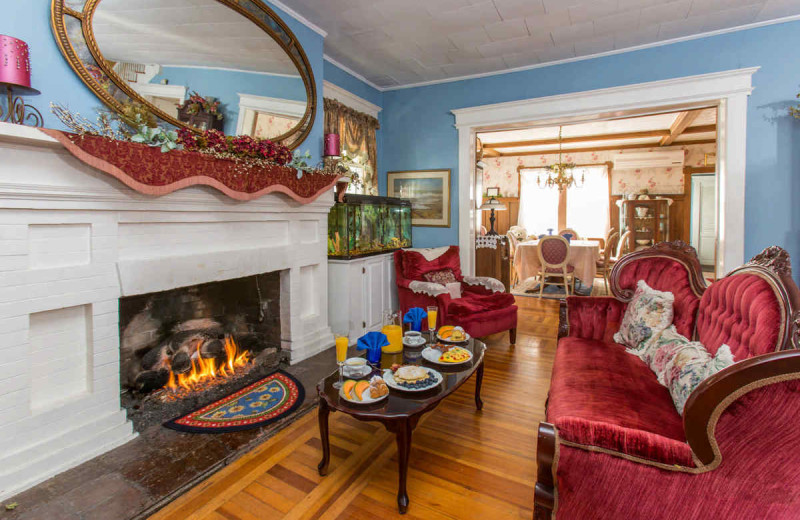 Living room at Avon Manor Inn.