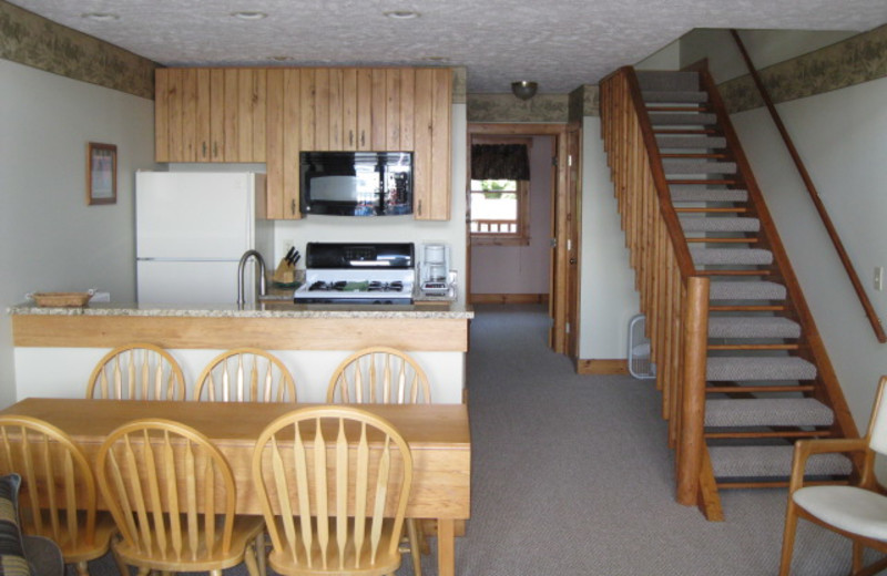 Guest kitchen at Glen Craft Marina and Resort.