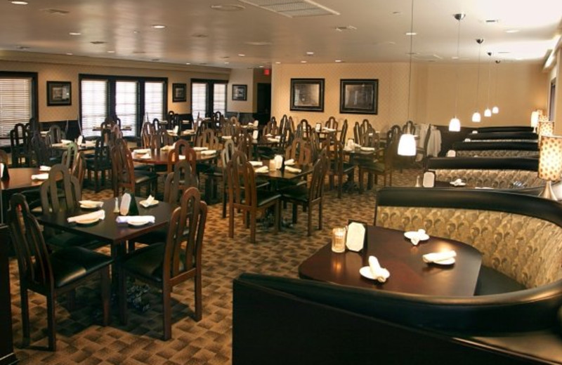 Dining room at Chaparral Suites Scottsdale.