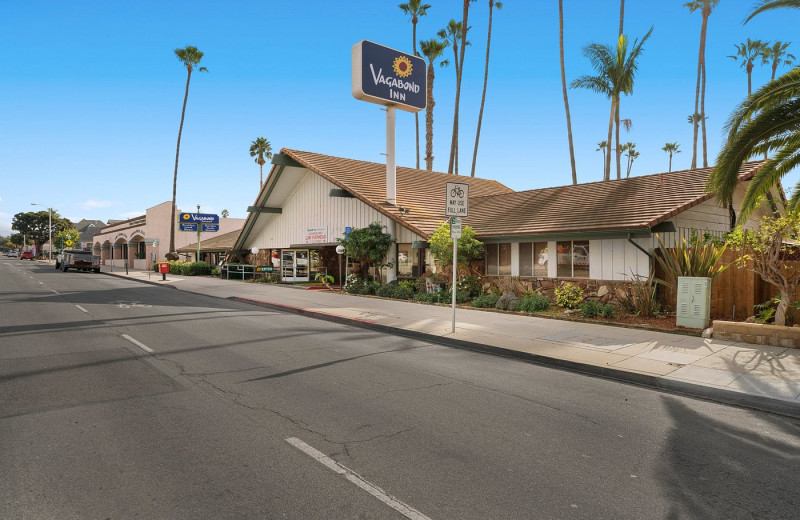 Exterior view of Vagabond Inn Ventura.