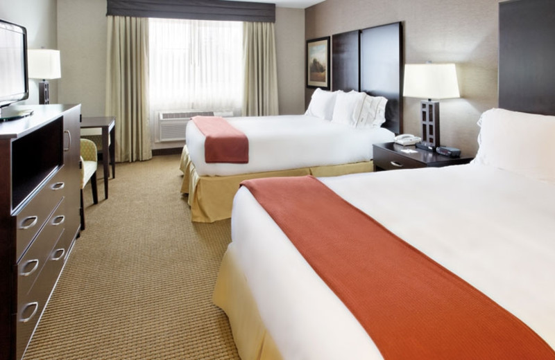 Holiday Inn Express & Suites Canyonville (Canyonville, OR) Resort