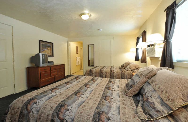 Guest bedroom at Pinewoods Resort.