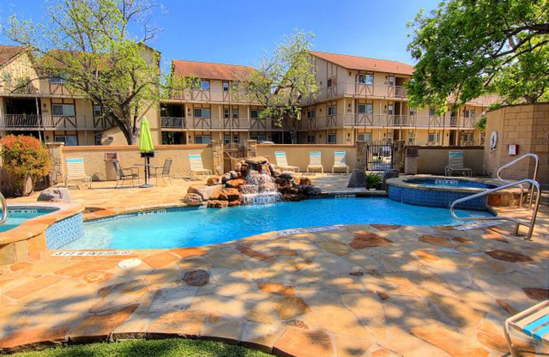 Rental pool at New Braunfels Escapes.