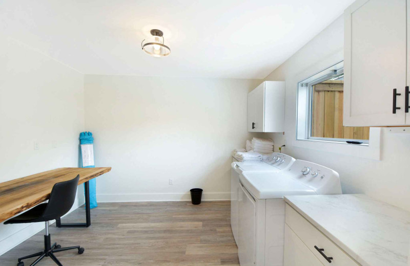 Laundry room at Real Escapes Properties - Island Attitude.