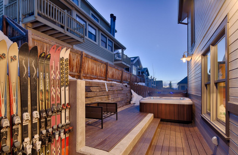 Rental hot tub at Natural Retreats Park City.