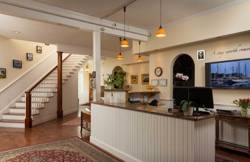 Lobby at Lord Camden Inn.