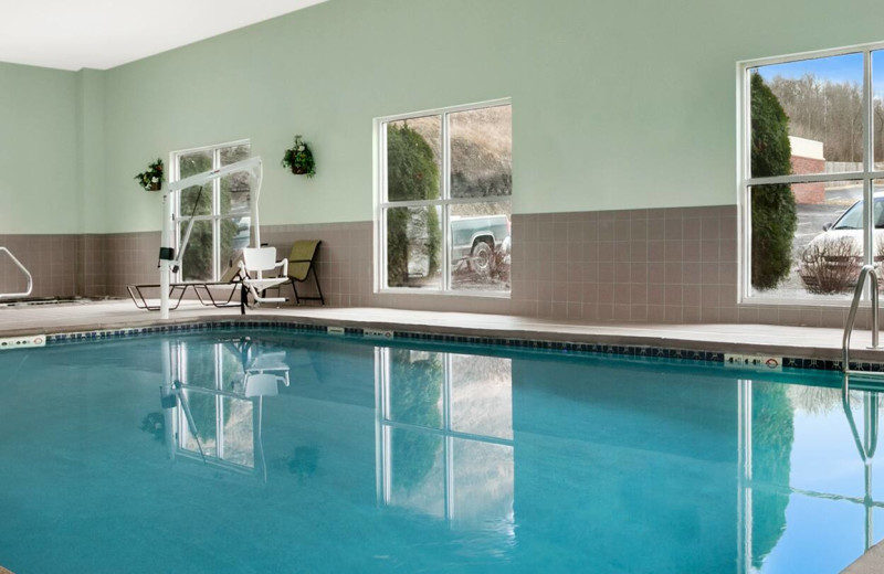 Indoor pool at Hampton Inn Athens, OH.