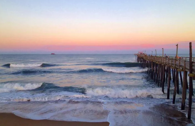 Fishing pier at Outer Banks Inn.