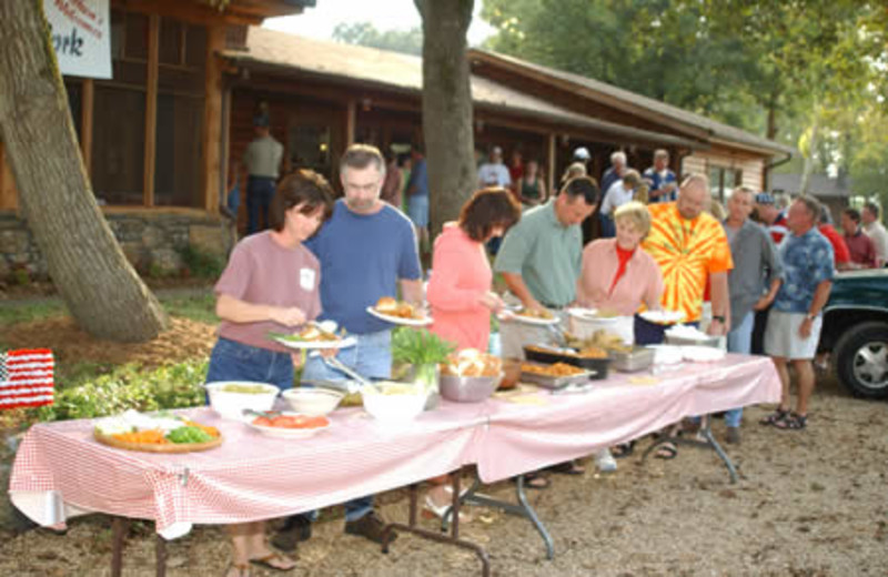 Picnic at Stetson's on the White