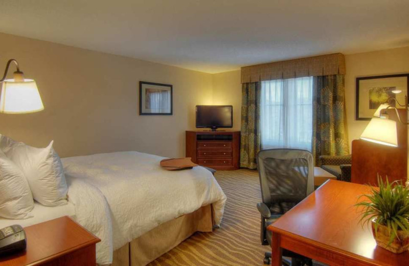 Guest room at Hampton Inn & Suites Jekyll Island.