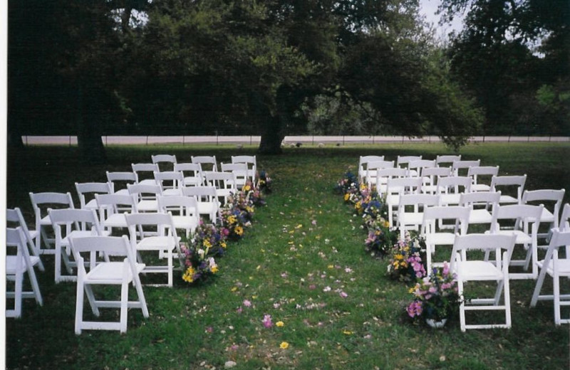 Wedding Ceremony at Full Moon Inn