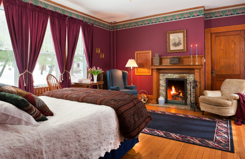 Guest room at The White Oak Inn.