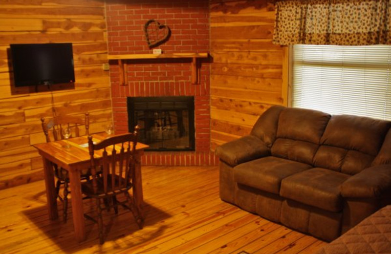 Cabin living room at Lindsey's Rainbow Resort.