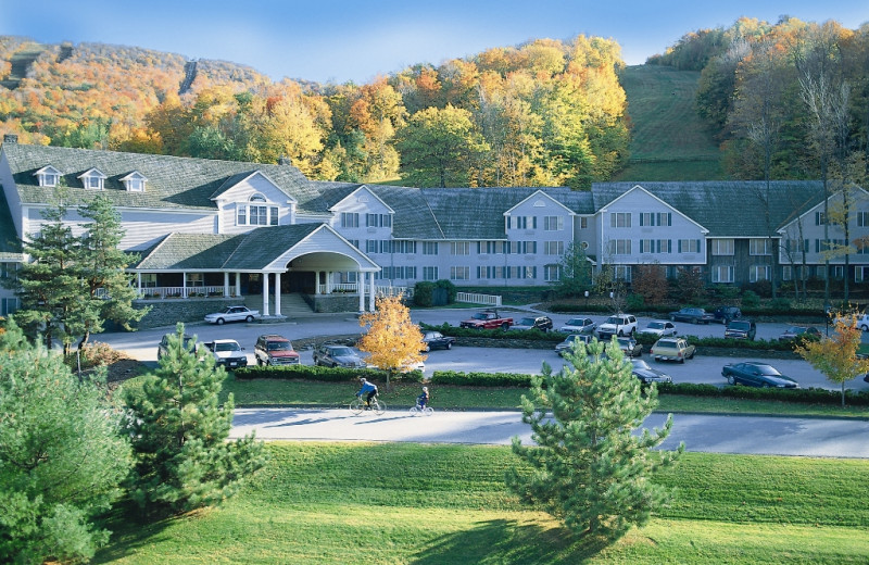 Exterior view of Jiminy Peak Mountain Resort.