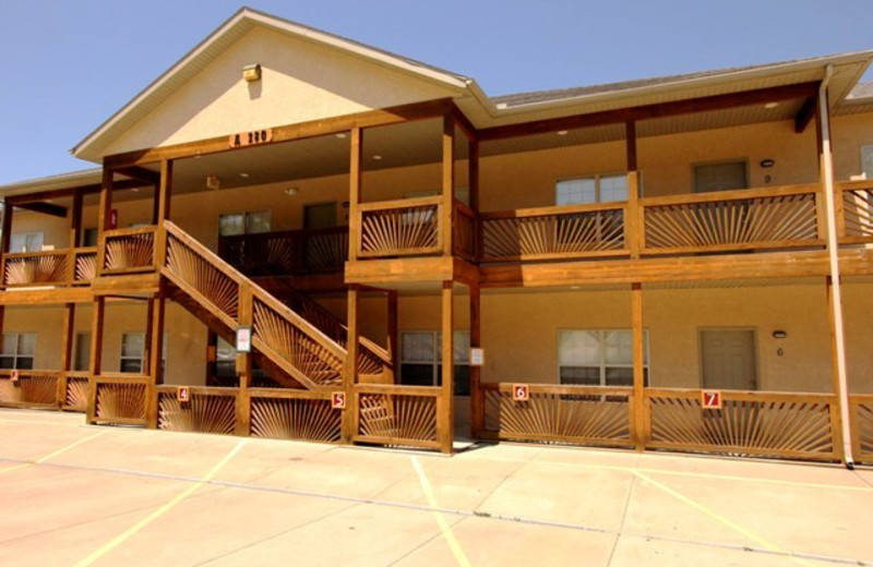 Exterior view of Vickery Resort On Table Rock Lake.