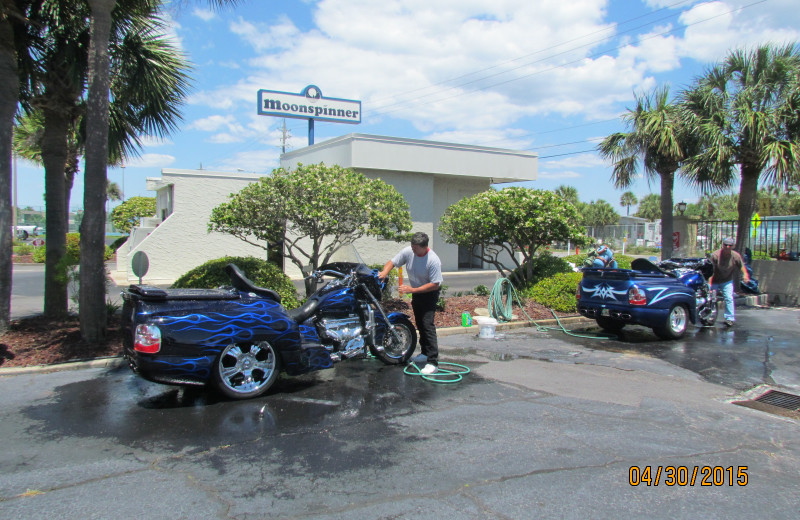 Car washing station at Moonspinner Condominium.