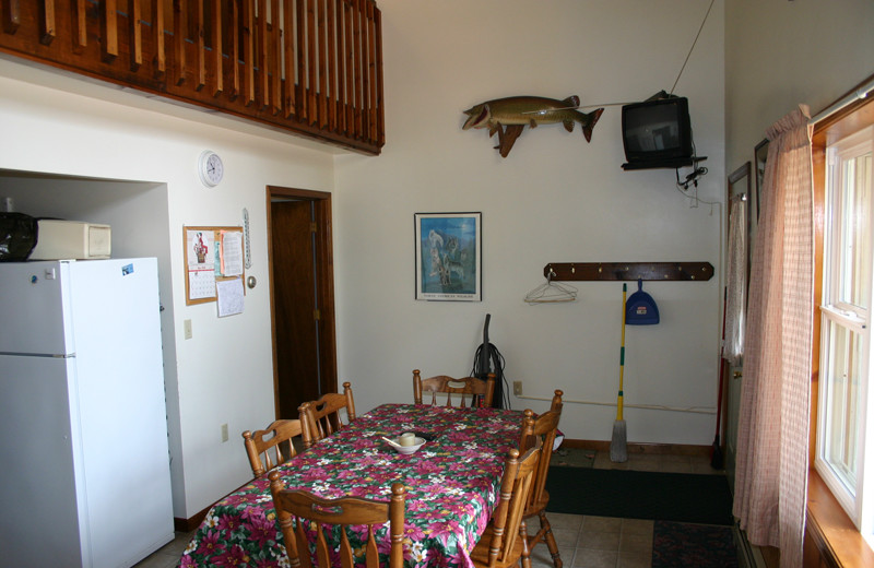 Cabin dining room at Wind Drift Resort.