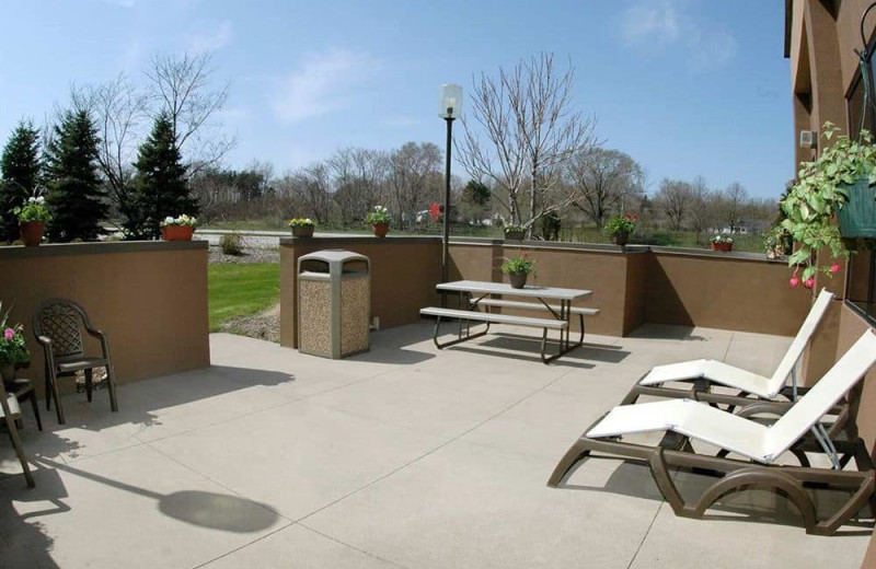 Patio at Hampton Inn St. Joseph.