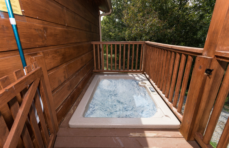 Jacuzzi at American Patriot Getways - Cedar Creeks.