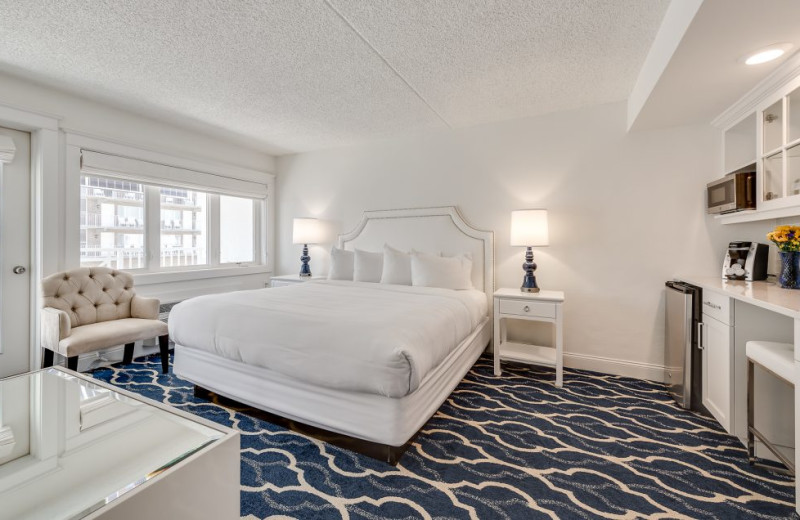 Guest room at Icona Cape May.