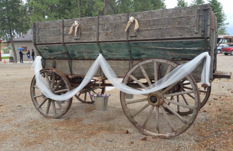 Weddings at Powers Creek Retreat.