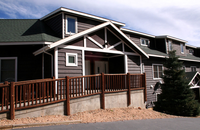 Exterior view of Marys Lake Vacation Condos.