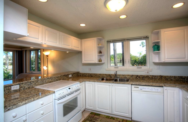 Vacation rental kitchen at Sand Cay Beach Resort.